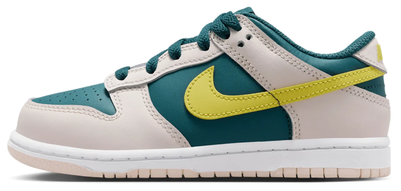 Кроссовки для мальчиков Dunk Low Nike, цвет Sonic Yellow/Dk Teal Green/Dk Teal Green — фото 2