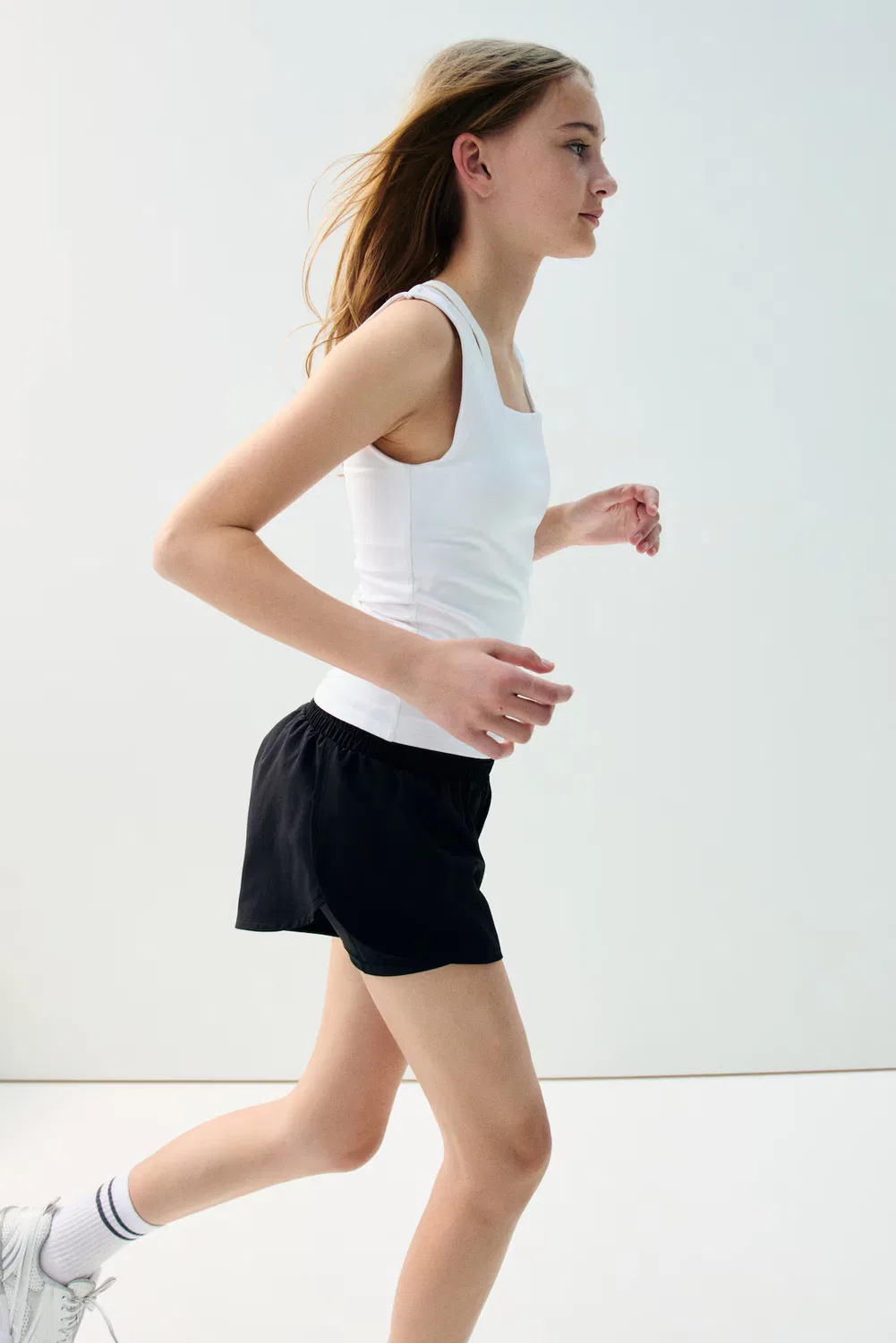 Спортивная майка с технологией Drymove H&M, Weiß