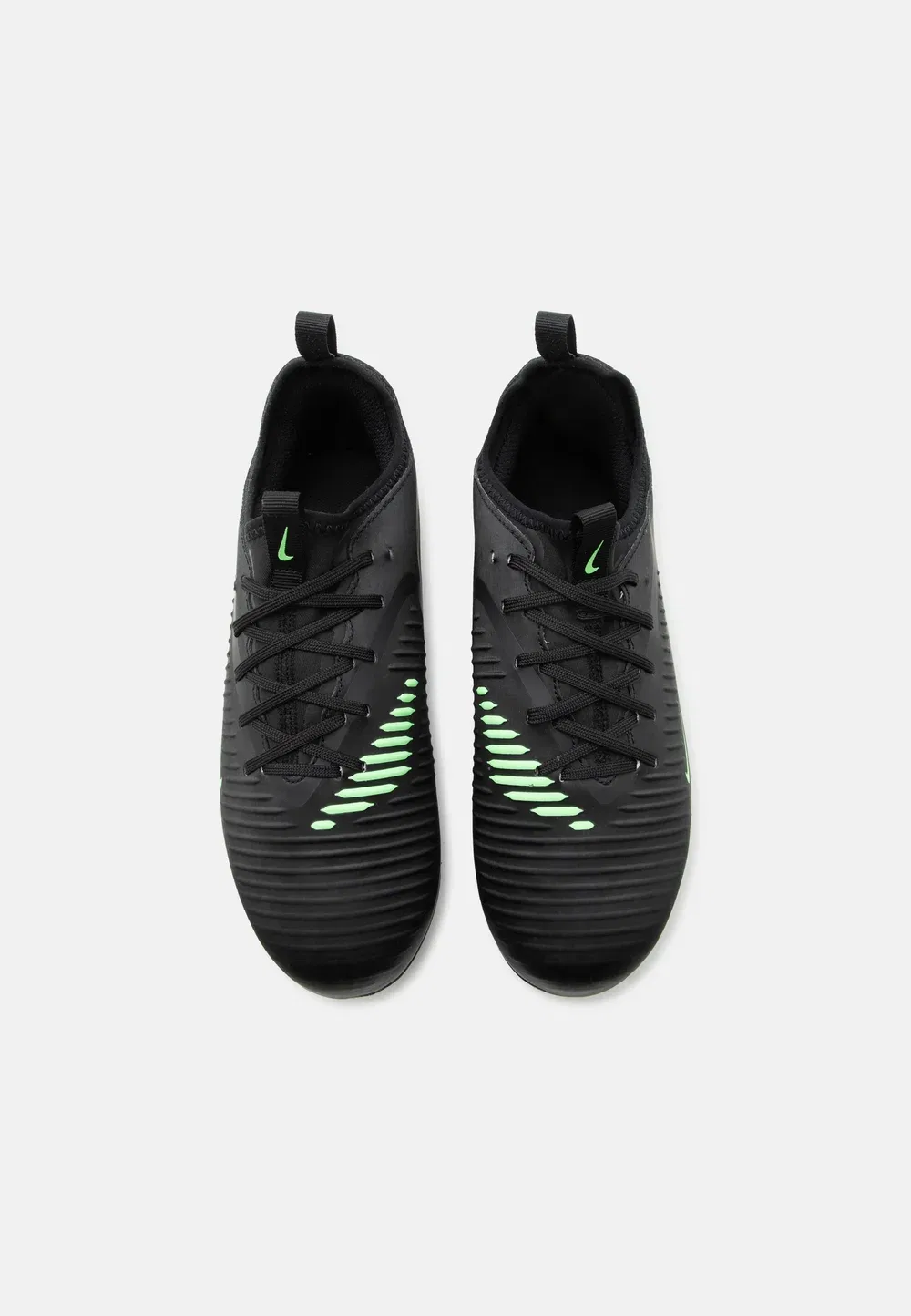 Футбольные бутсы Jr Phantom 6 Low Academy FG/MG унисекс для искусственного газона Nike Performance, Black/Illusion Green — фото 4