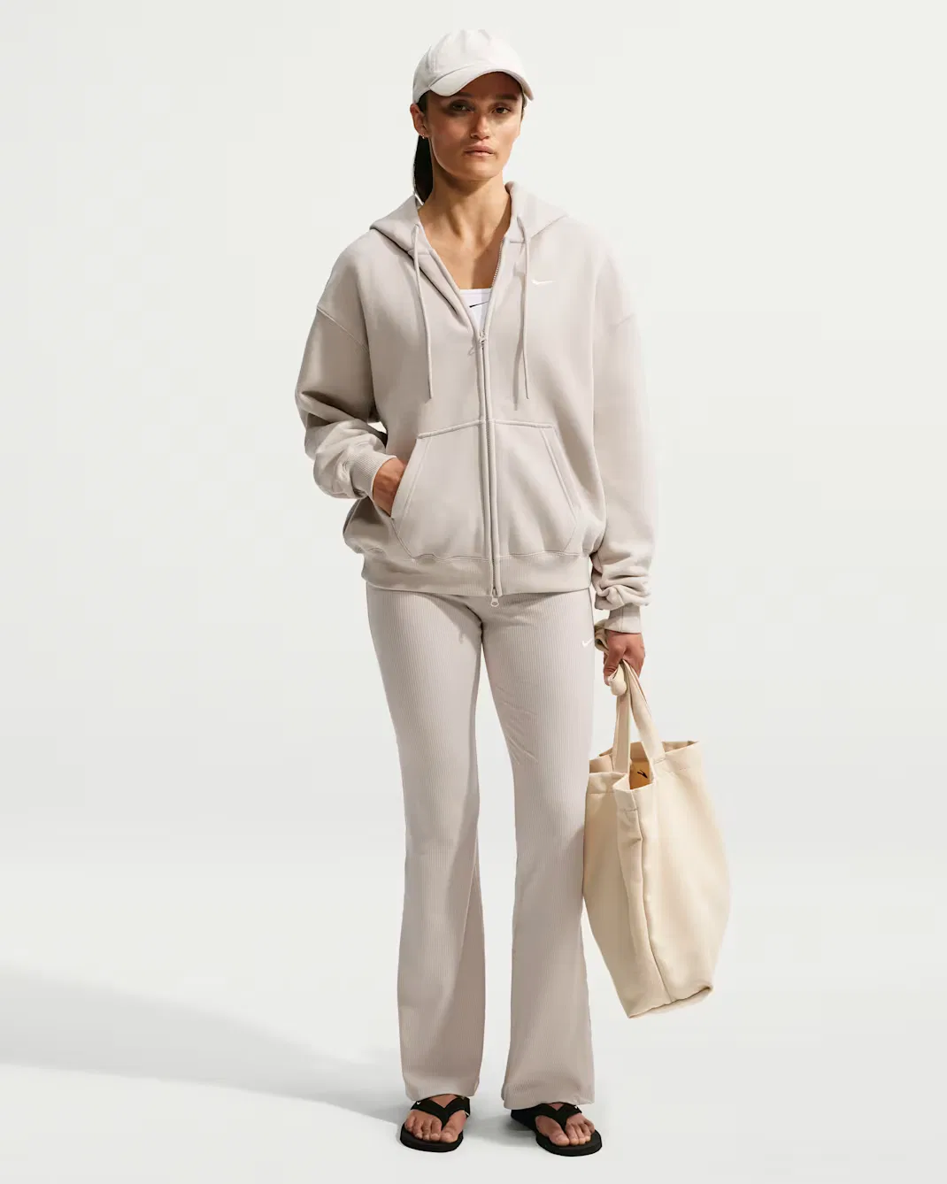 Женская толстовка оверсайз на молнии Nike Studio Fleece Medium Weight, Cream II/Sail — фото 4