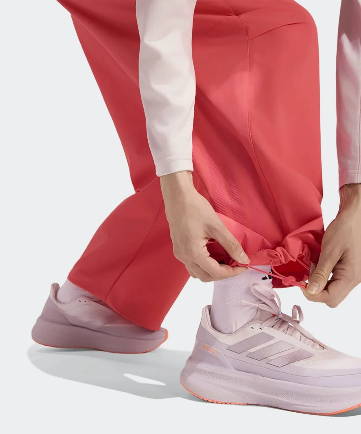 Женские спортивные брюки свободного кроя с двойным плетением Adidas Run Woven Long, Pink — фото 4