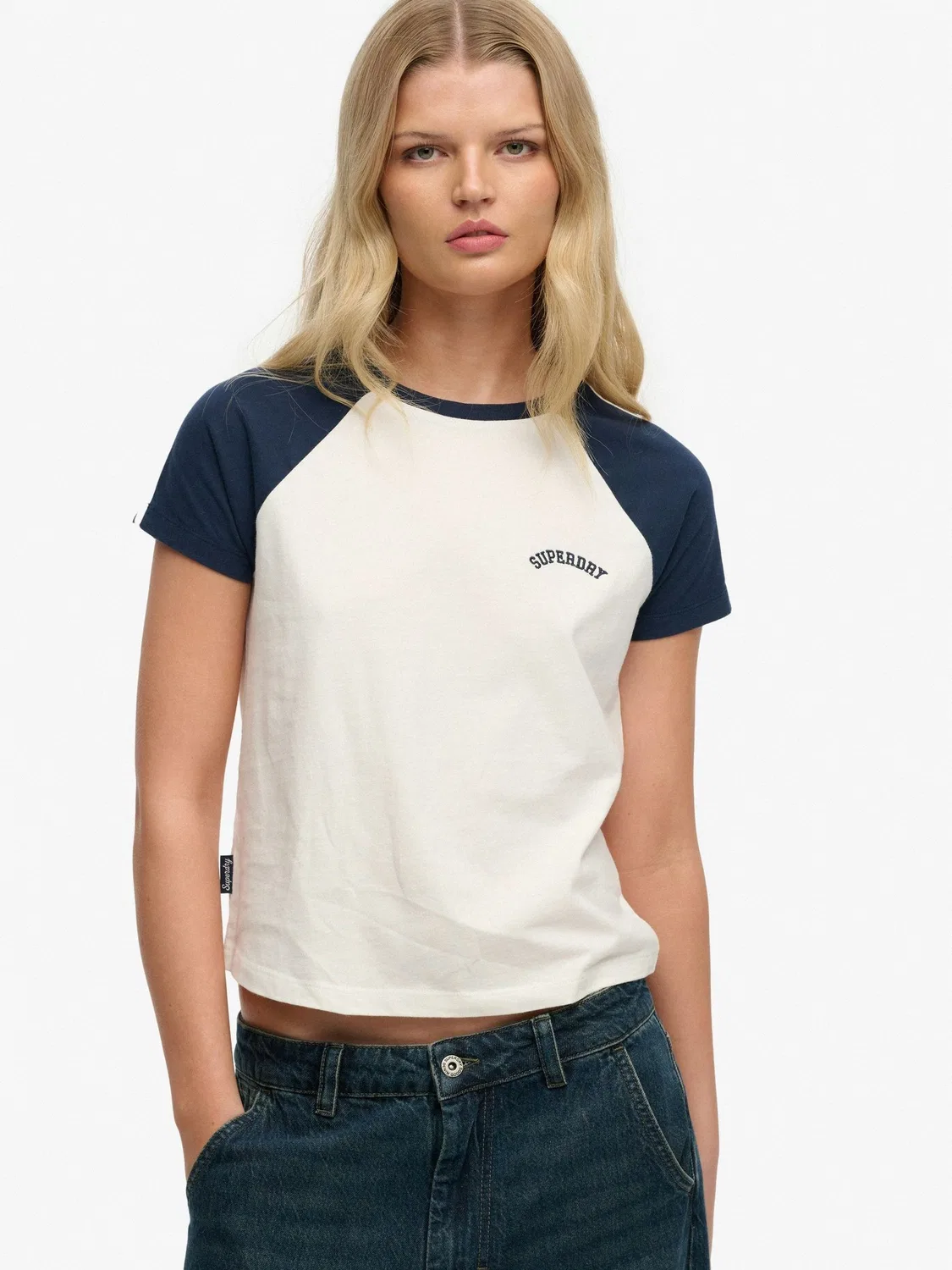 Футболка с принтом Superdry Essential Retro, белый/синий — фото 2