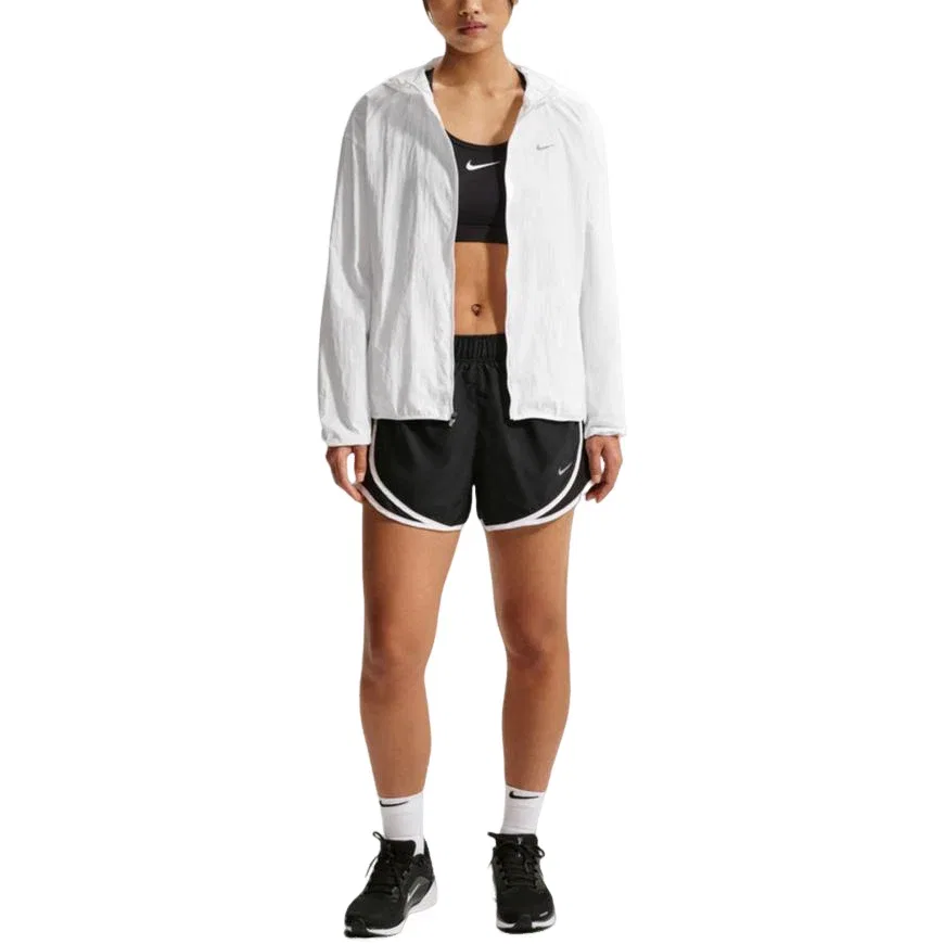 Женская куртка с защитой от ультрафиолета Nike Tempo UV Protection Lightweight Jacket, белый — фото 3