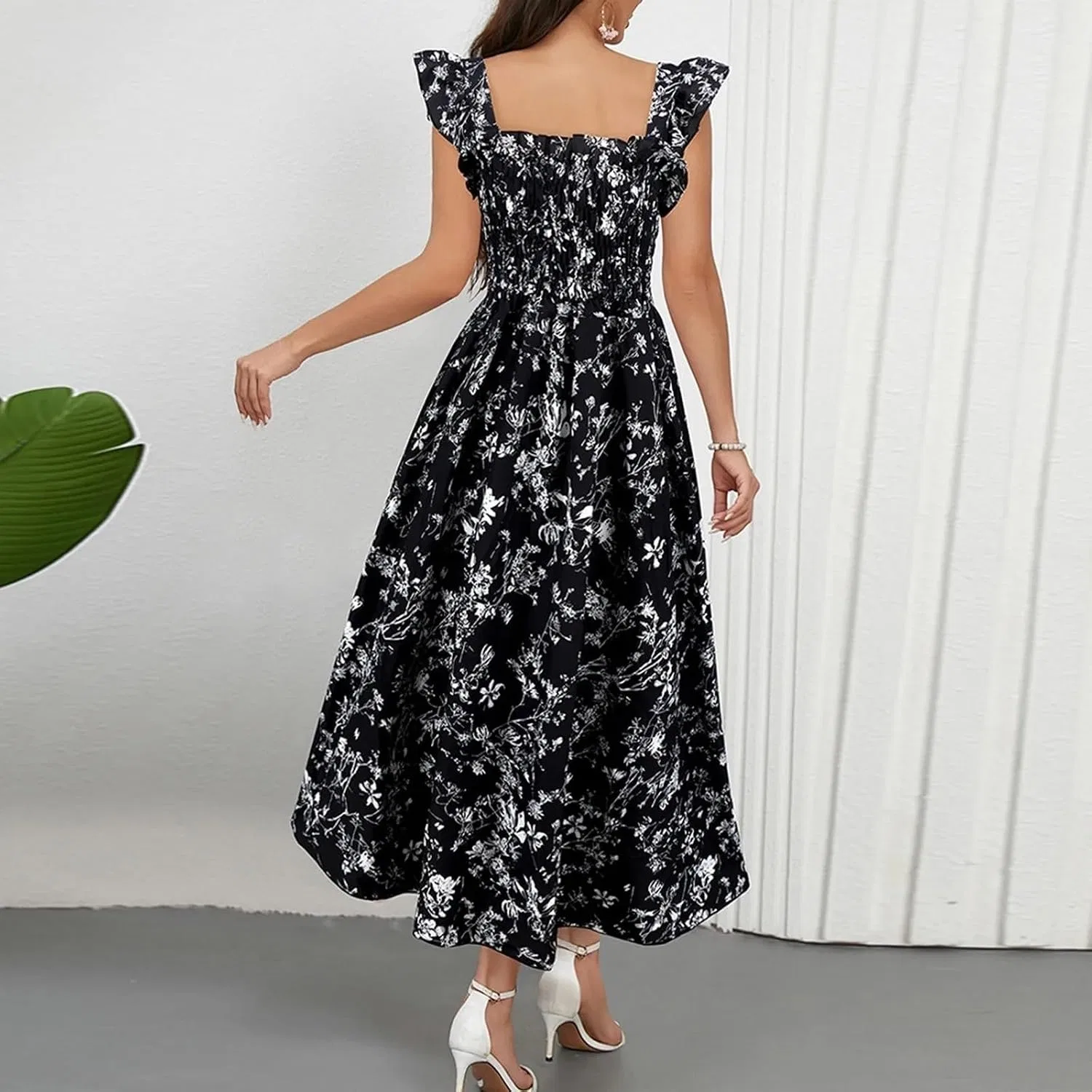 Женское летнее платье с цветочным принтом Square Neck Sundress, Black — фото 3