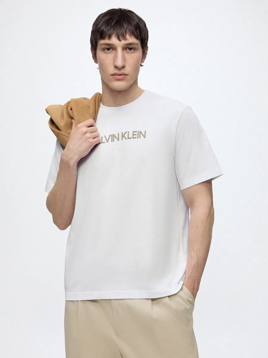 Футболка Calvin Klein 20S белого цвета — фото 4