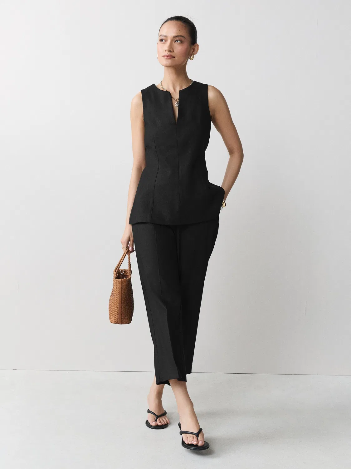 Брюки укороченные зауженные с льном, модель Cropped Slim Tailored Next, черный