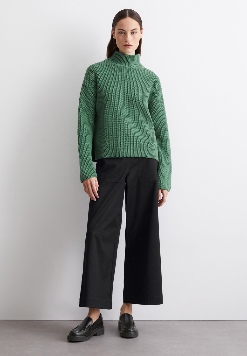 

Джемпер TURTLENECK LOOSE AUS HEAVY WEIGHT Marc O'Polo, зеленый