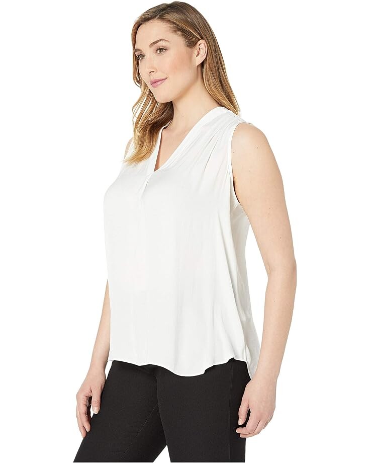 

Блуза Vince Camuto Plus Size Sleeveless V-Neck Rumple Blouse, цвет New Ivory