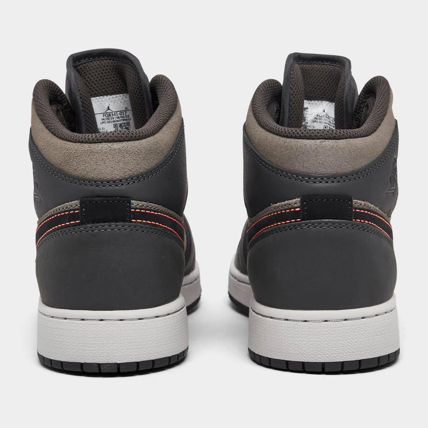 Детские баскетбольные кроссовки на шнуровке Jordan 1 NIKE, Black Night Stadium — фото 3