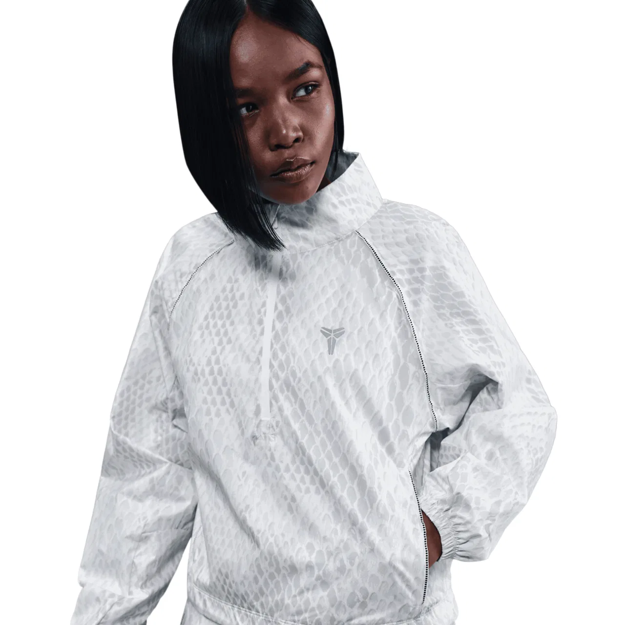 Женская куртка Light Weight Woven Nike, цвет Reflective Silver/White