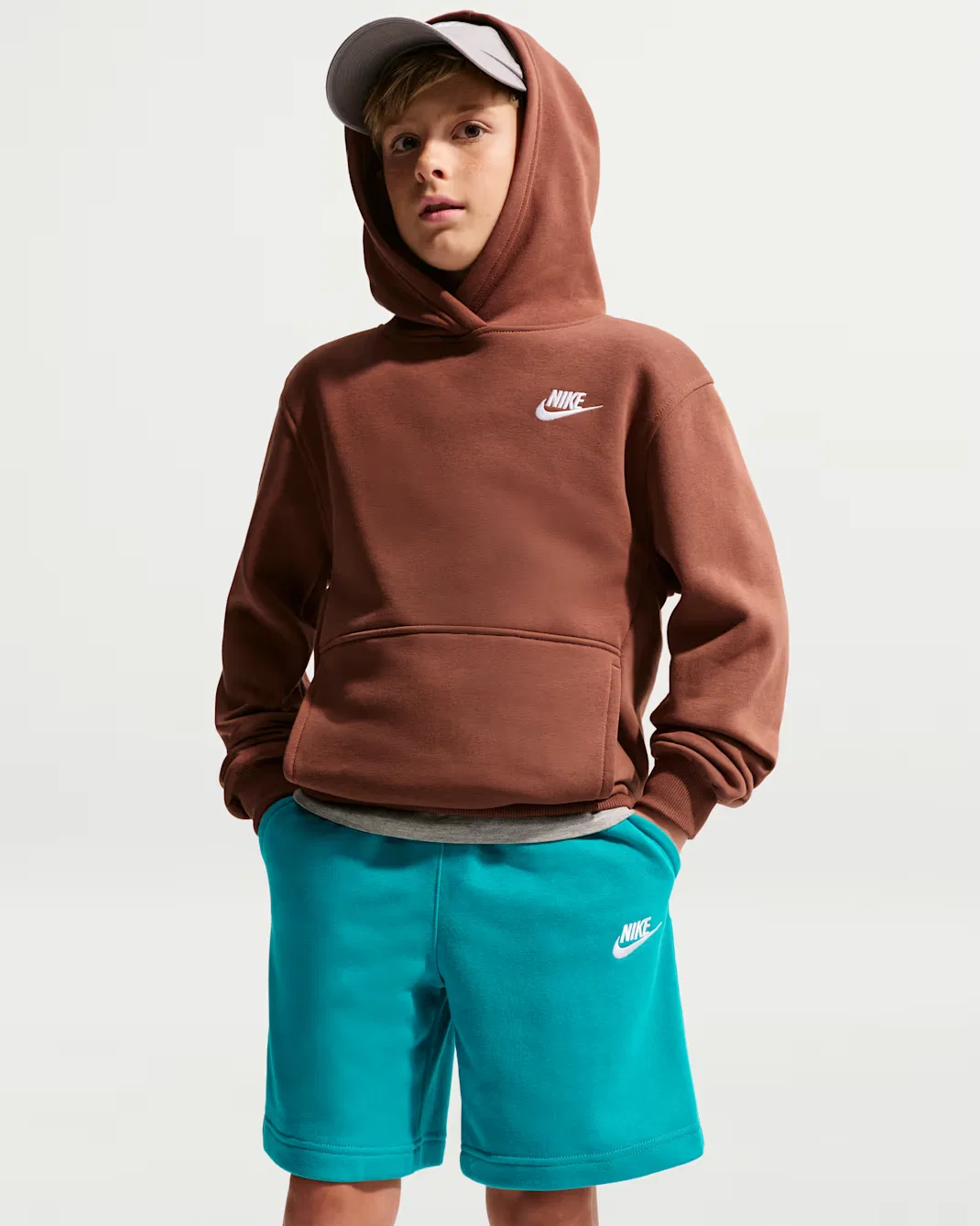 Детские шорты из французской махровой ткани Nike Sportswear Club Fleece, Energy/White — фото 4