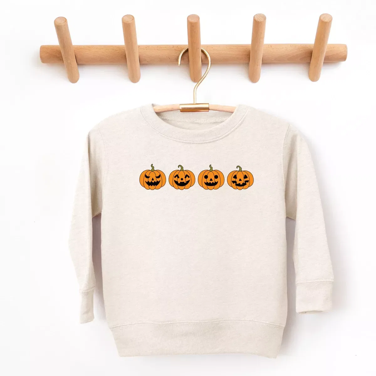 Детское свитшот с принтом Four Pumpkins The Juniper Shop, Natural — фото 2