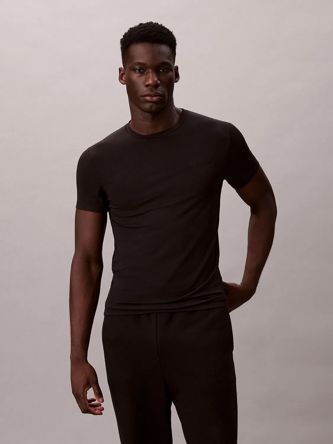 Футболка из модала ультрамягкая Calvin Klein, черный
