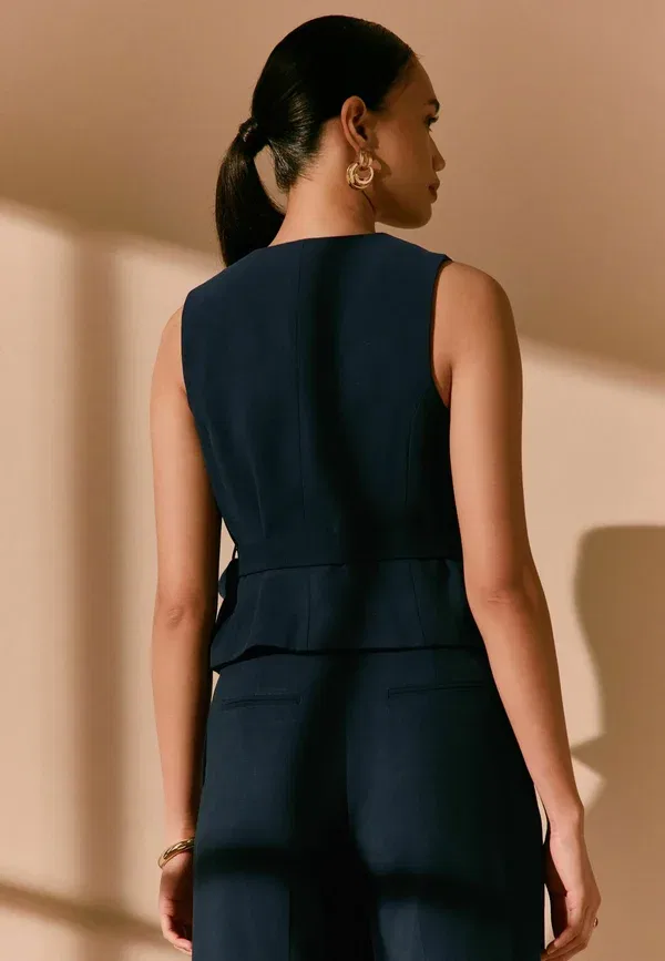 Жилет с поясом, однотонный, Tall fit, Next, темно-синий — фото 4