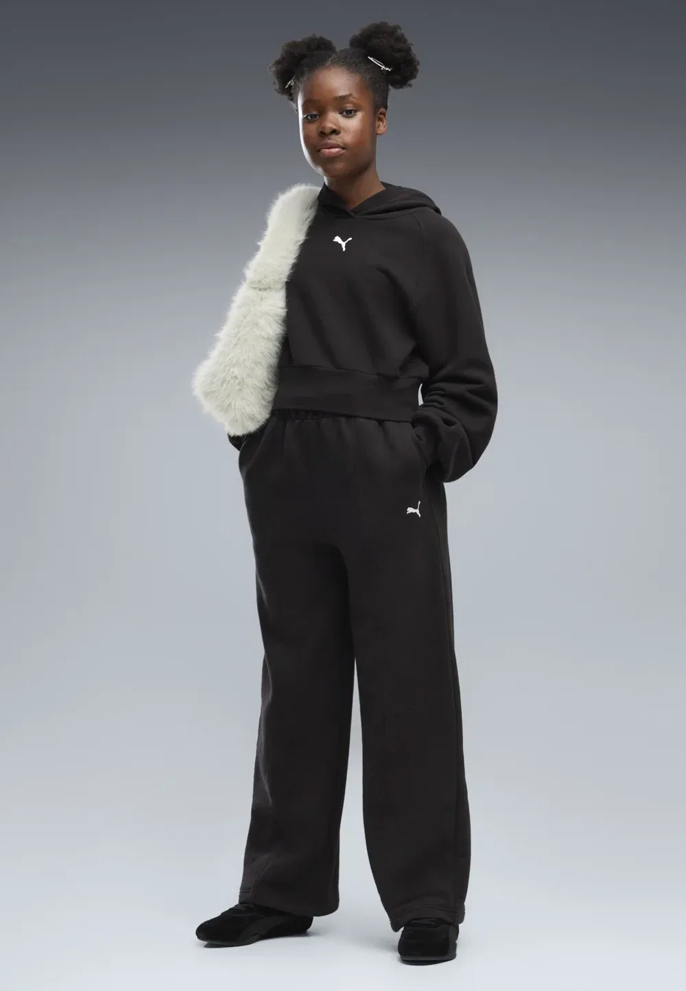Свободные брюки Ess с защипами - спортивные штаны Puma, Black