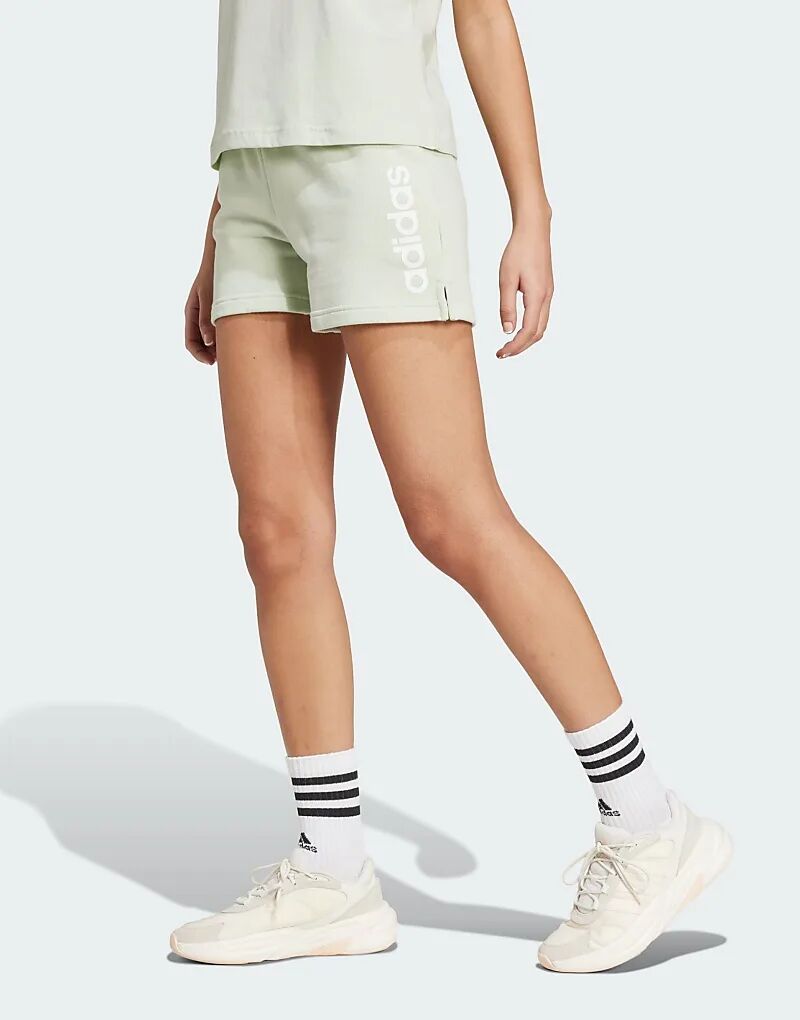 

Шорты Essentials Linear French Try цвета зеленого льна adidas
