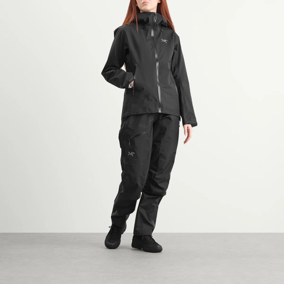 Женская куртка Beta SL с капюшоном Arcteryx, Black — фото 4