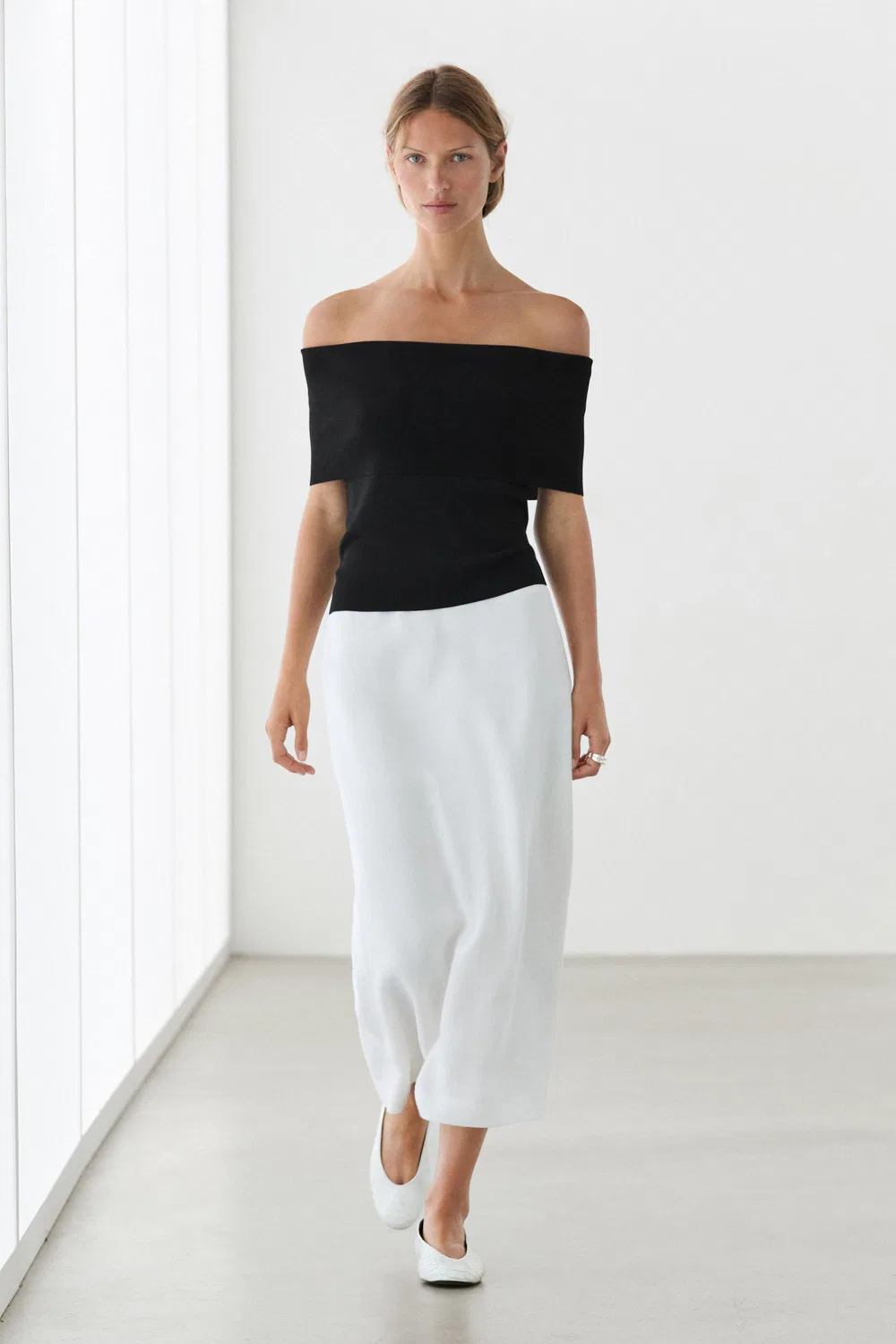 Топ Massimo Dutti Off-The-Shoulder, черный