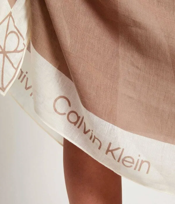 Женский парео из льна Calvin Klein, бежевый — фото 4