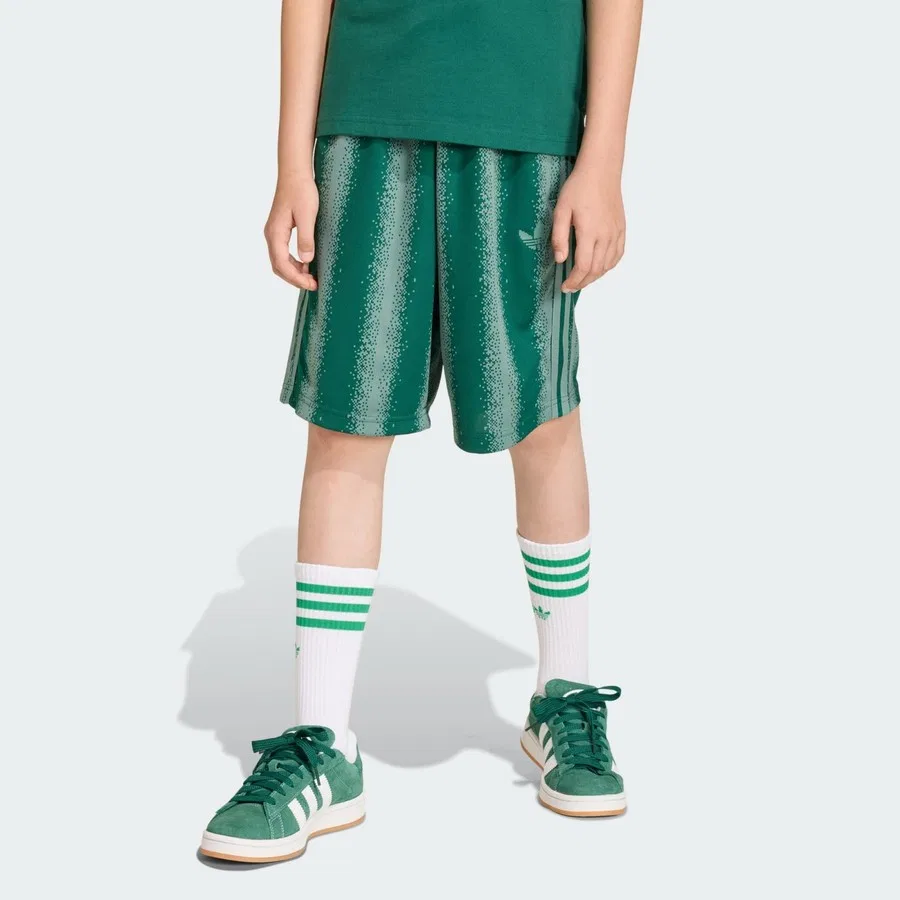 Шорты с принтом Minecraft Oversized Knee Length Shorts adidas, Зеленый