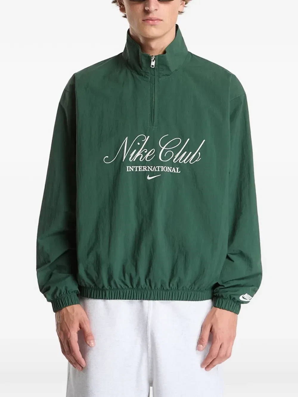 Куртка Nike Club с вышитым логотипом, зеленый