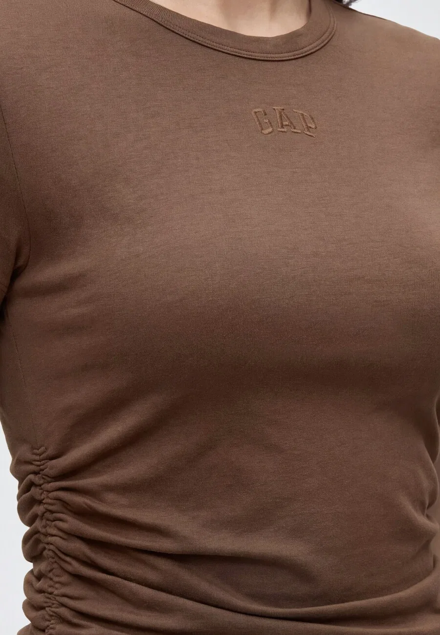 Футболка GAP коричневого цвета — фото 3