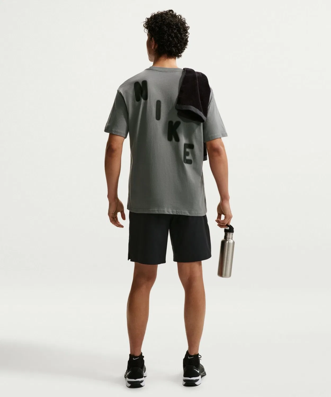 Мужская футболка с коротким рукавом NIKE LSE NAC GRIT S/S T-Shirt, Green — фото 4