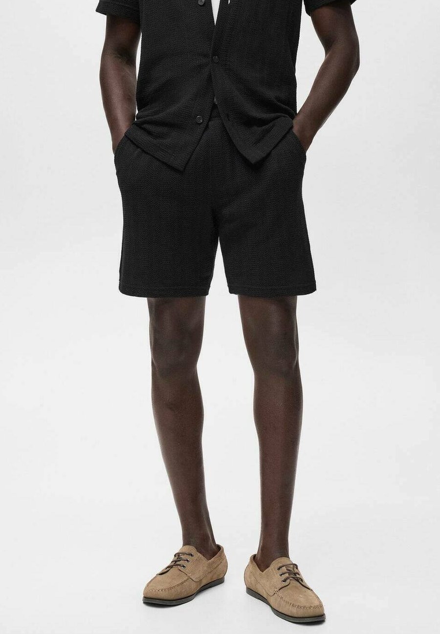 

Шорты Mango STRUCTURED, Schwarz/Black