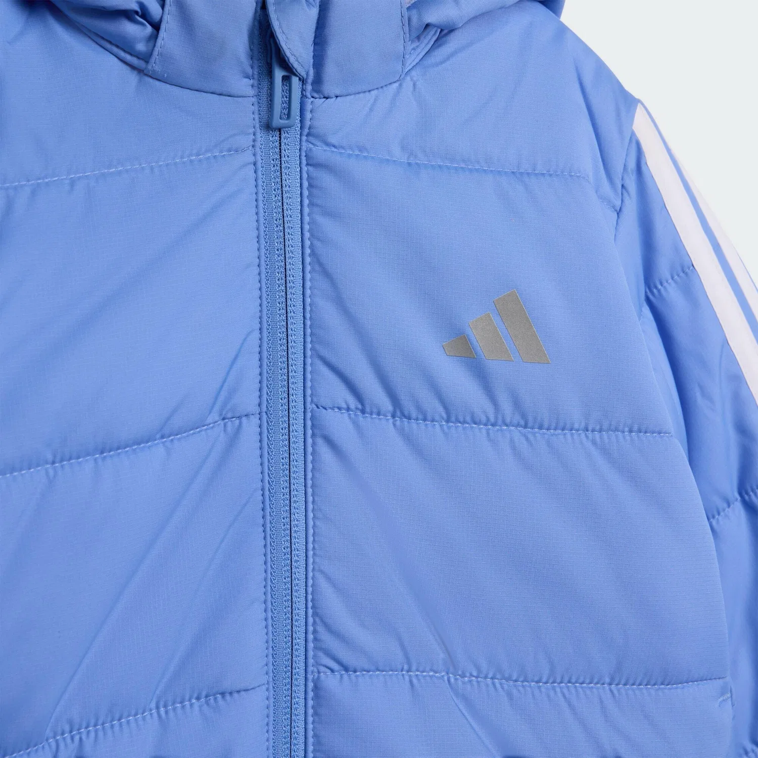 Детская утепленная куртка с капюшоном Essentials 3-Streifen Adidas, Blau Weiss — фото 2