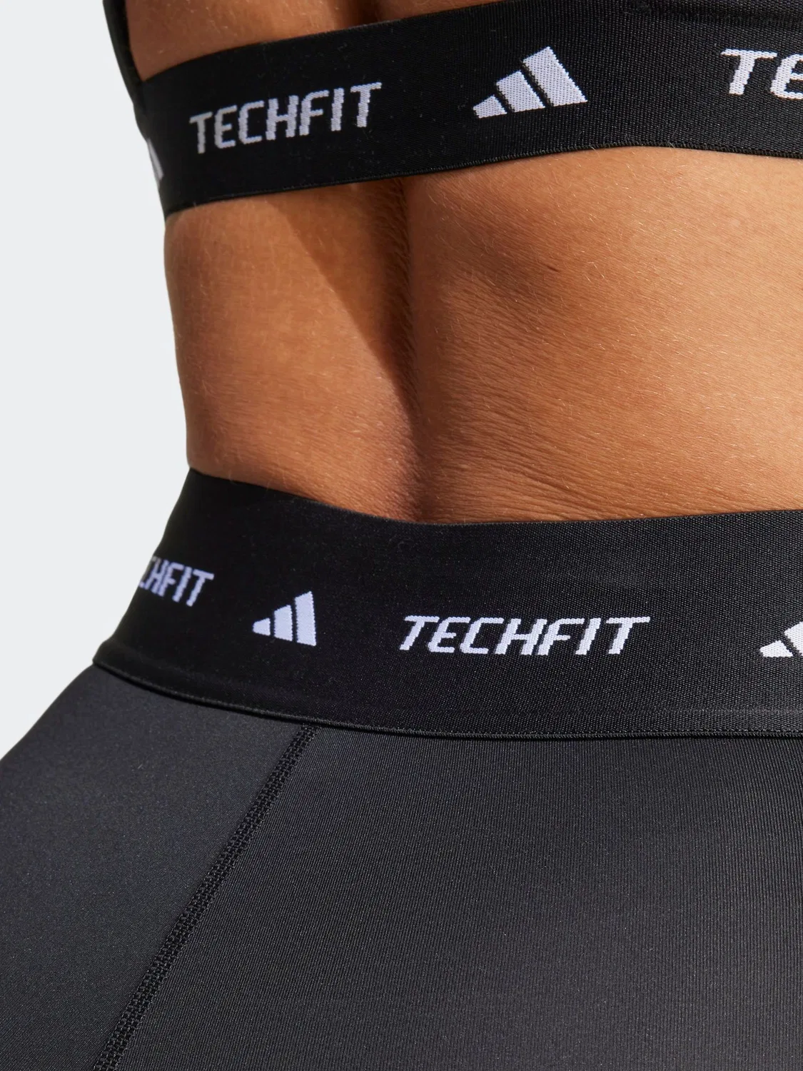Черные леггинсы Adidas Capri Techfit с 3 полосками 7/8 — фото 4