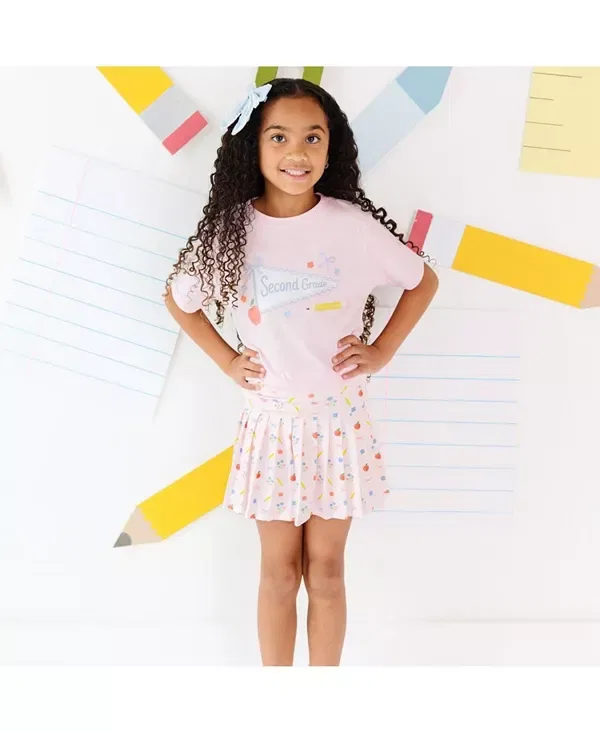 Детская футболка с принтом Second Grade Bow Pennant Short Sleeve T-Shirt Big Kid Sweet Wink, Ballet Pink — фото 2