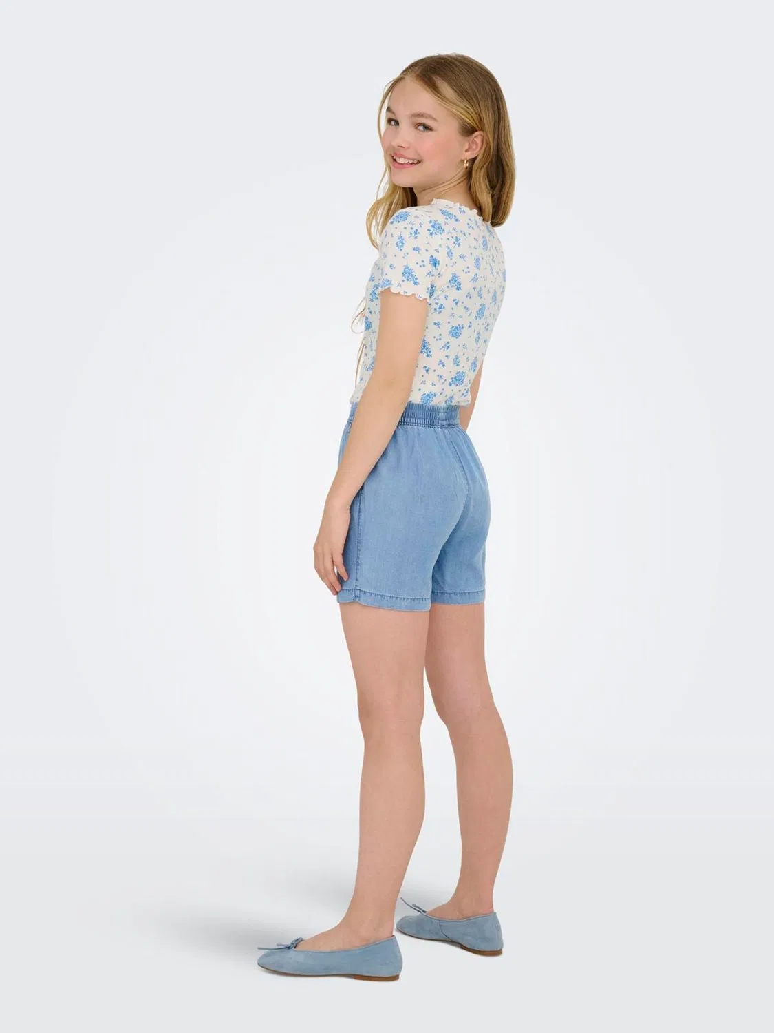 Шорты джинсовые на завязках Supersoft Chambray ONLY KIDS, синий — фото 2