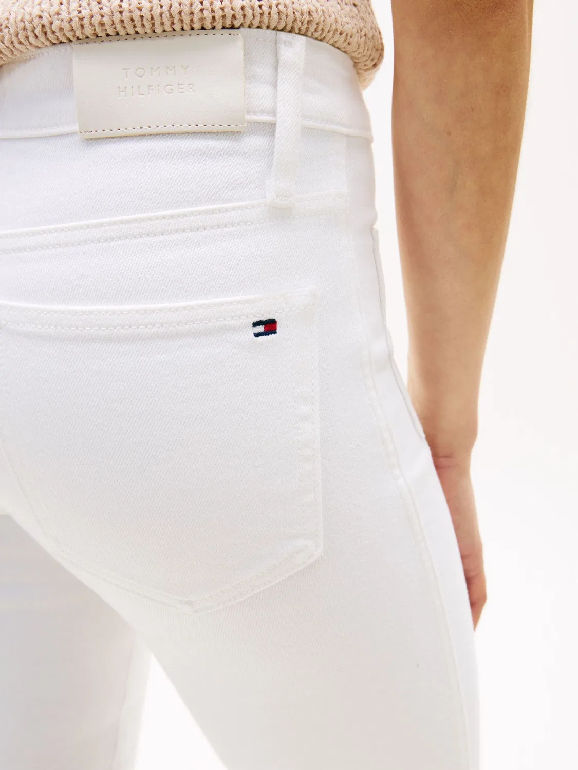 Джинсы клеш Tommy Hilfiger, белые — фото 4