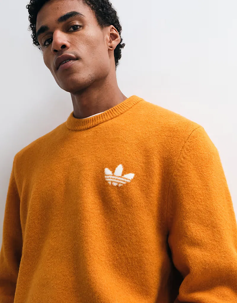 Вязаный джемпер Adidas Originals теплого, коричневый