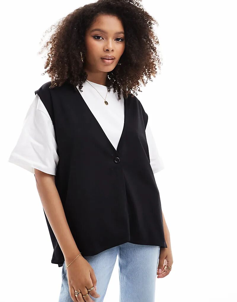 

Футболка 2 в 1 с жилетом в черном и белом цвете ASOS DESIGN