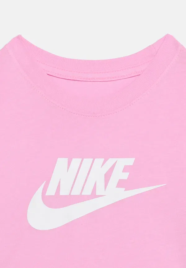 Футболка хлопковая Futura Nike Sportswear, Pink Rise, розовый — фото 4