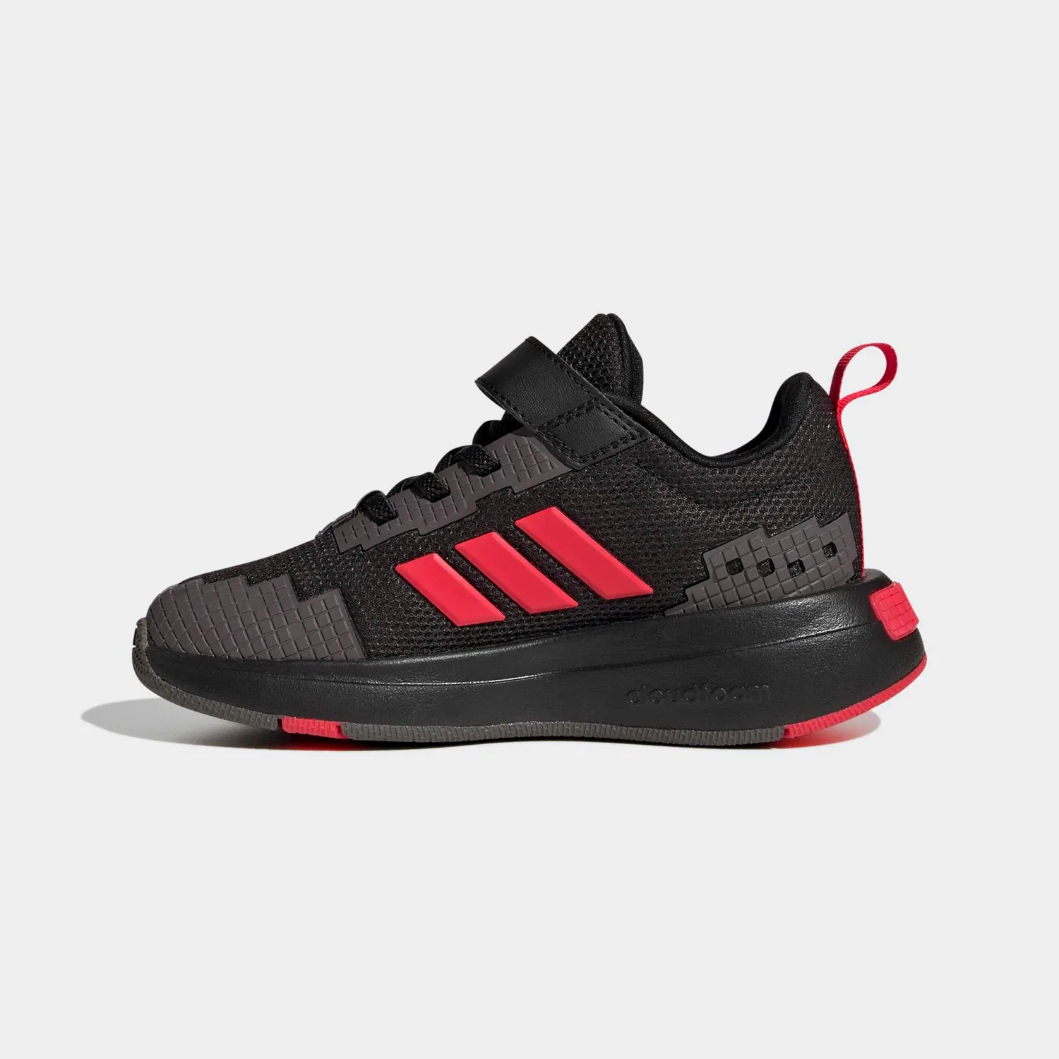 Детские кроссовки с тематикой Minecraft Adidas Sportswear, Core Black/Lucid Red/Grey Strata — фото 3