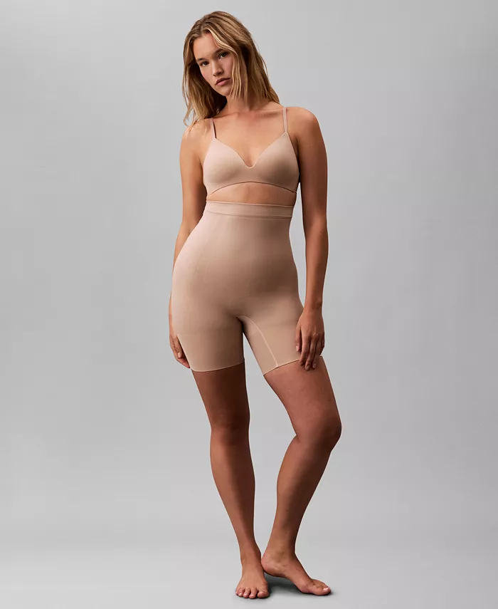 

Женские утягивающие шорты повышенной упругости Sculpt QF8119 Calvin Klein, коричневый
