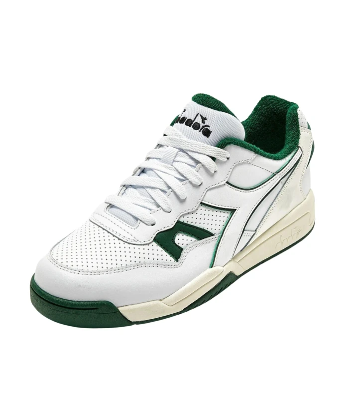 

Победитель в носке: белые синтетические теннисные кроссовки Diadora, белый