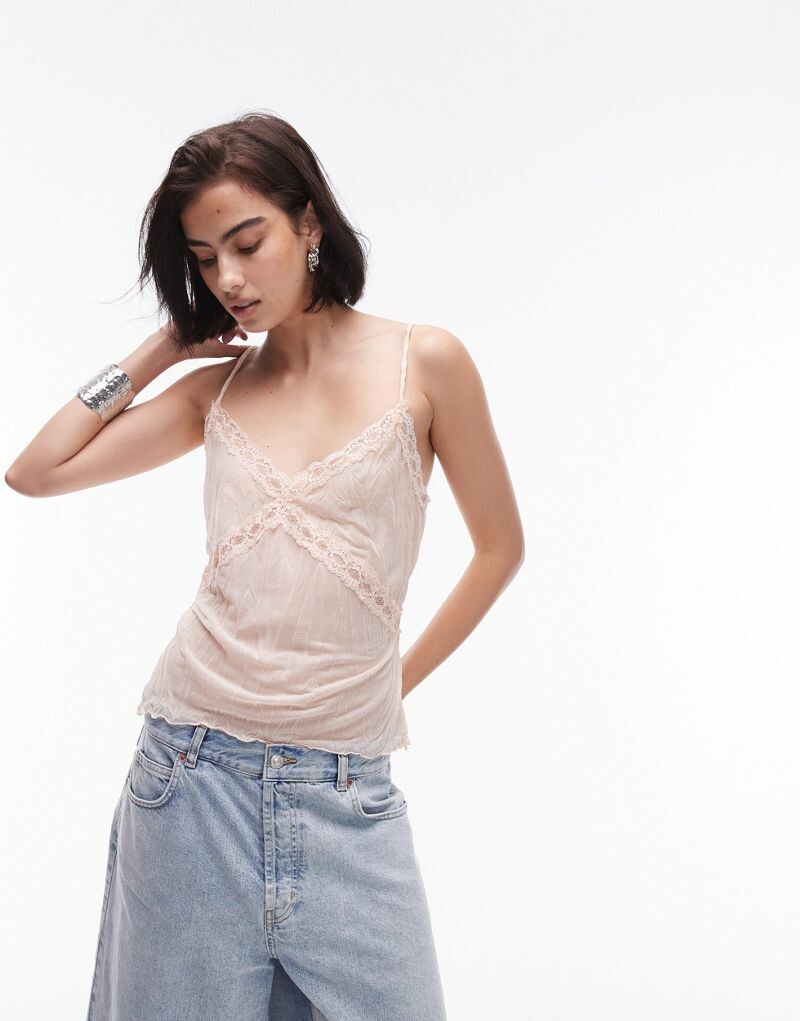 

Розовый топ на бретелях из смесового кружева Topshop