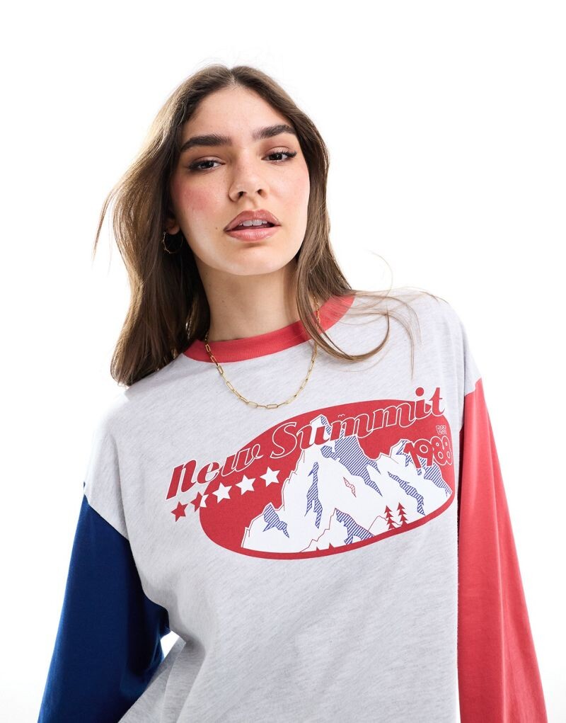 

Топ с длинными рукавами и изображением гор в цветных блоках ASOS DESIGN