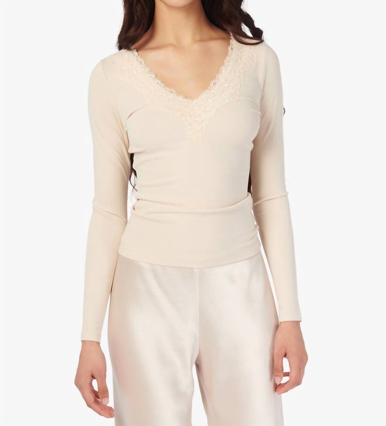 

Руни Длинный рукав ребристый трикотажный топ в цвете кость Cami NYC, Bone