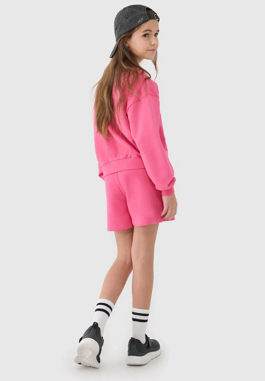 Spodenki dresowe dziewczęce - beżowe 122 (6-7 лат) - спортивные шорты 4F, Pink — фото 3