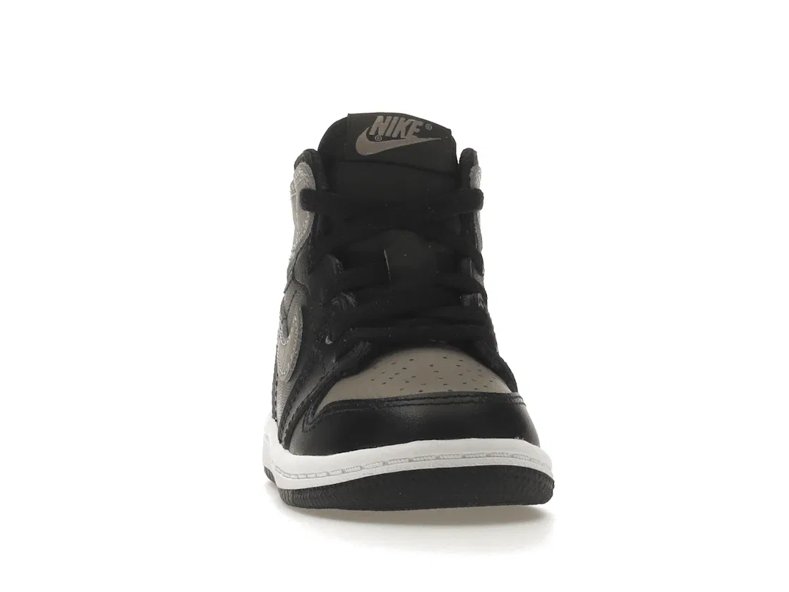 Детские кроссовки высокие с цветовой гаммой Jordan 1 Retro High Shadow (2018) (TD) Jordan, Black/Shadow Grey-White — фото 2