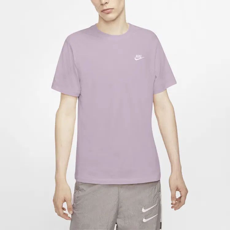 Футболка с вышивкой Nike Sportswear Club, лавандовый — фото 4