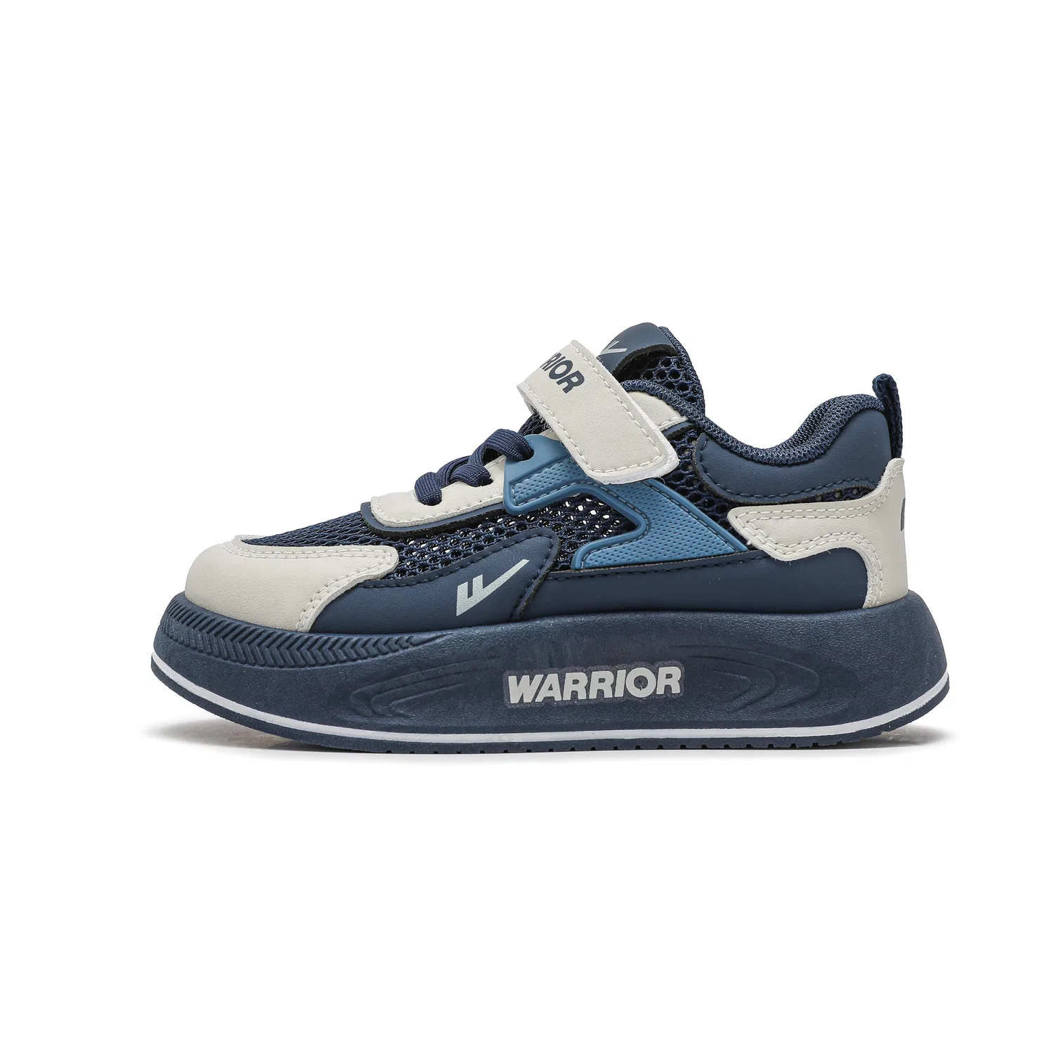 Детские дышащие кеды с защитой от скольжения Light Blue WARRIOR — фото 3