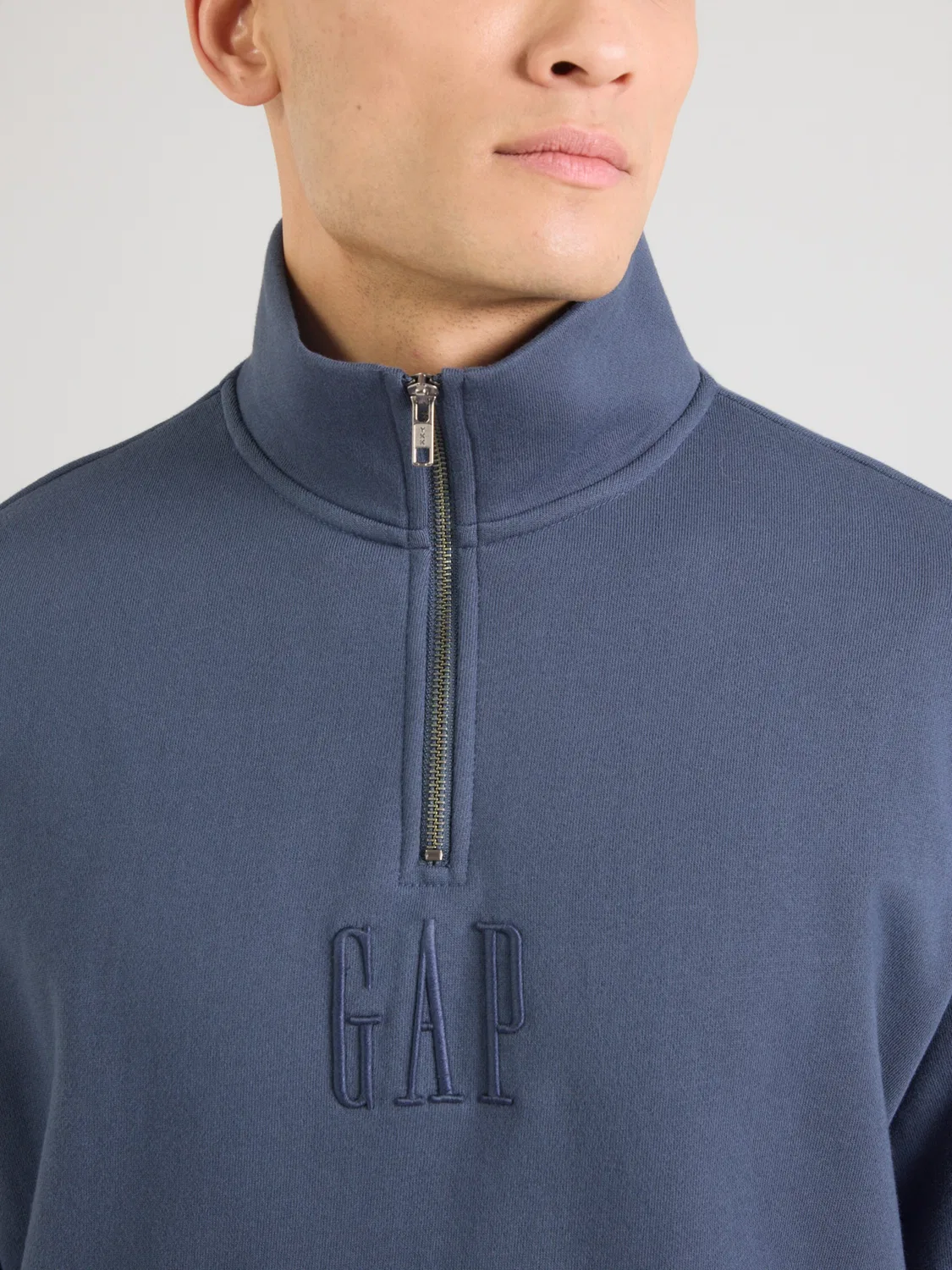 Толстовка Gap темно-синего цвета — фото 2