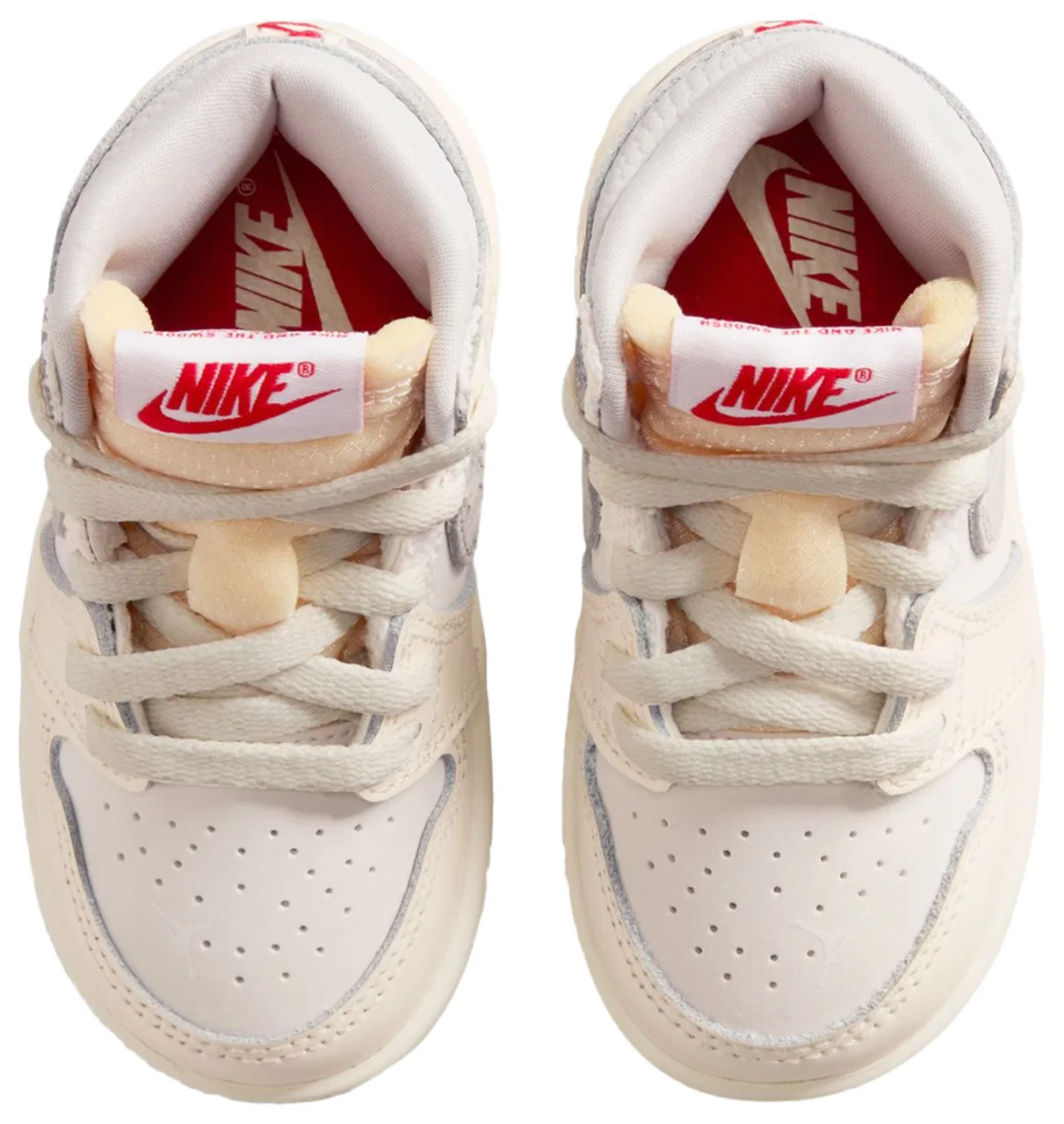 Кроссовки для мальчиков Retro 1 High Jordan, цвет Pale Ivory/University Red/Pale Ivory — фото 4