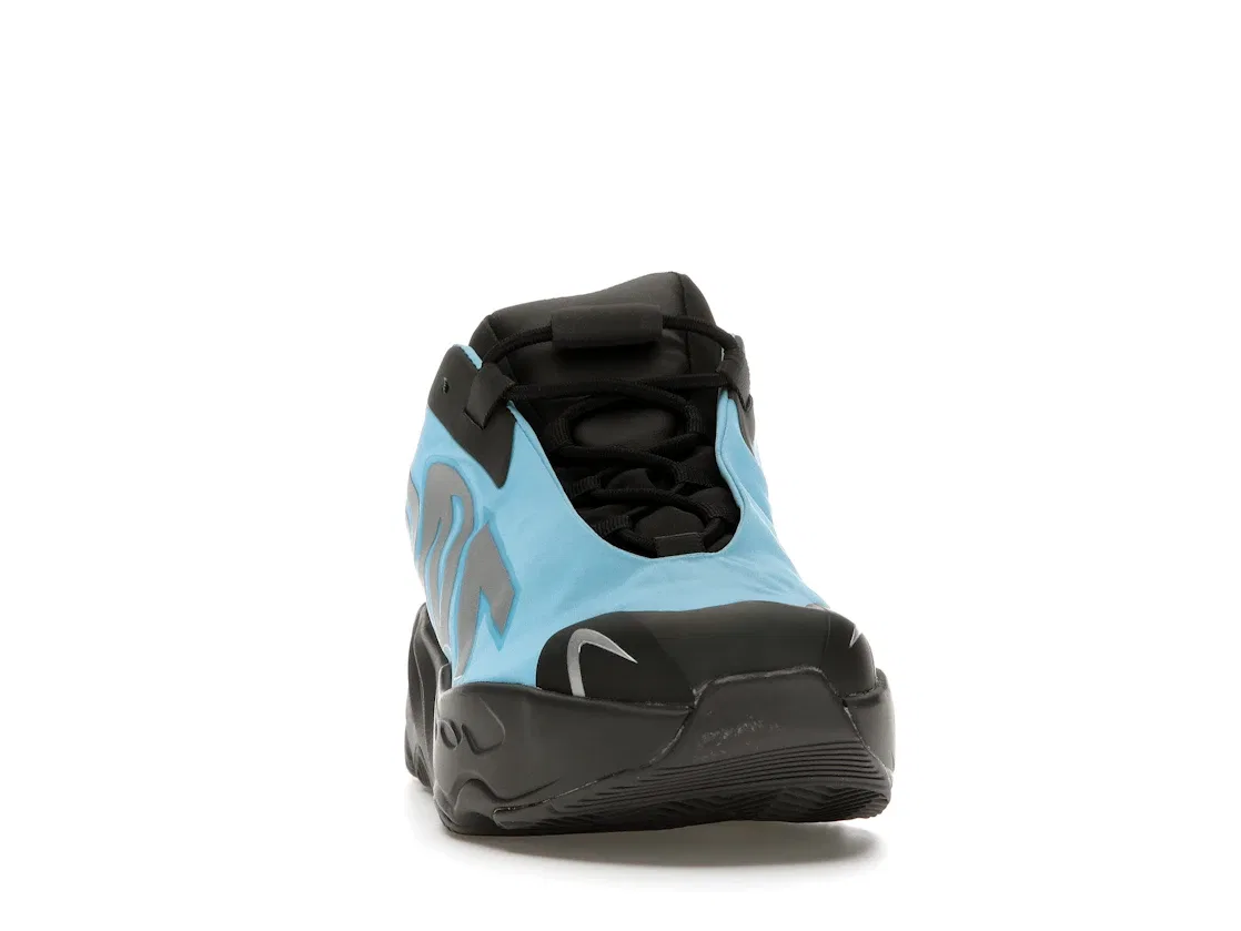 Детские кроссовки Lifestyle с ярким дизайном Adidas Yeezy Boost 700 MNVN, Bright Cyan/Black — фото 2