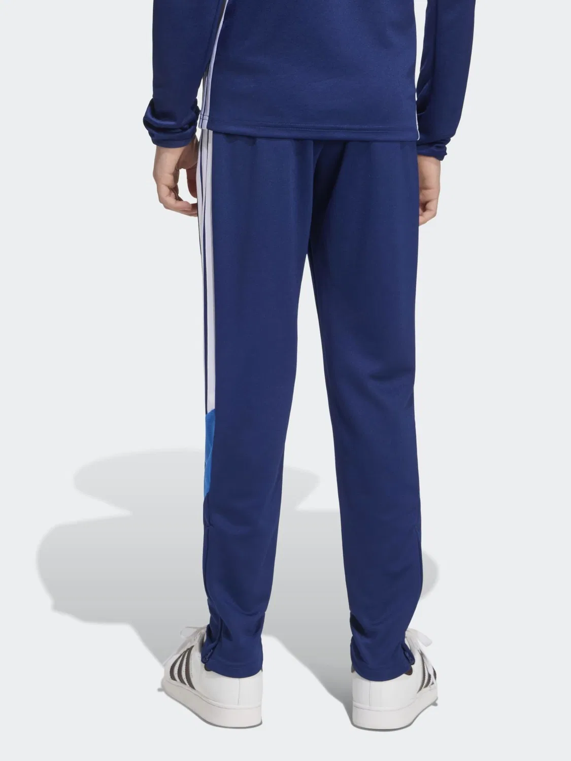Тренировочные брюки Tiro 26 Essentials adidas, синие — фото 2